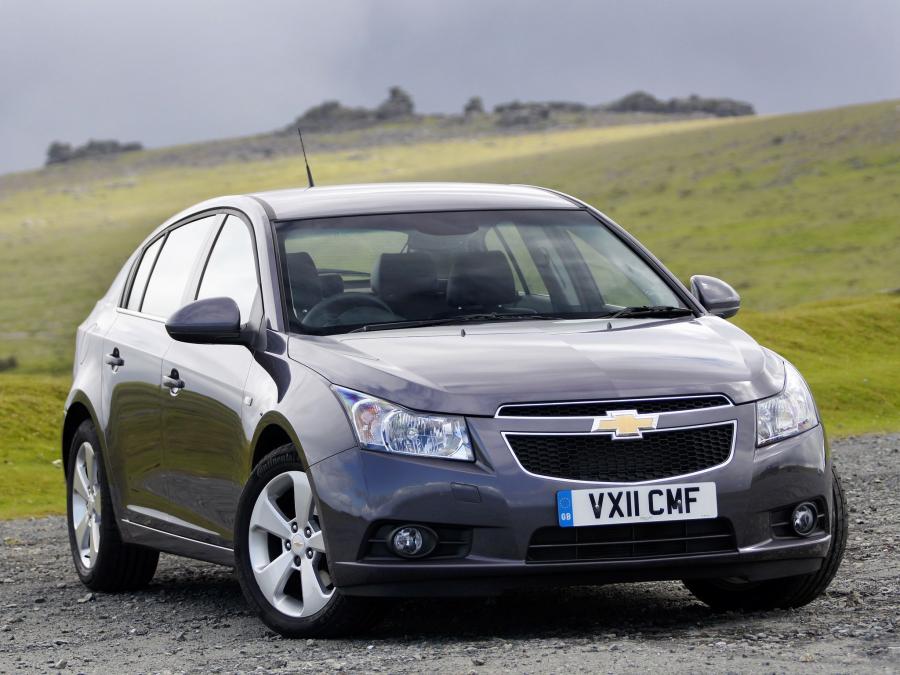  Chevrolet Cruze Hatchback 2011 года  (UK) (фото 9 из 43)